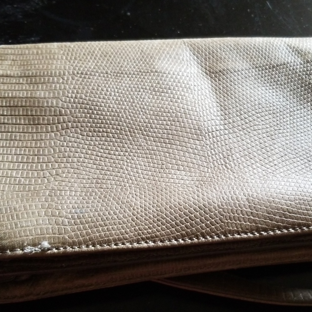 Purse - Picture 3 of 4